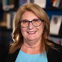 Headshot of Marla Kniewel